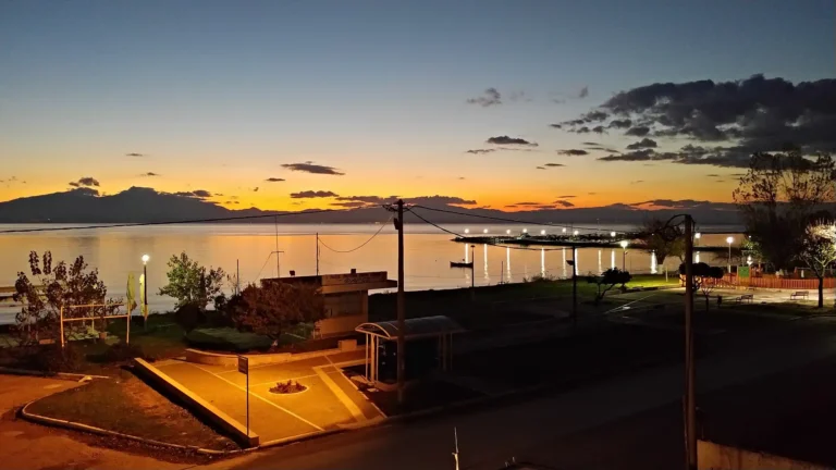 Παραλία Επανομής: Λιμανάκι & Γαστρονομία